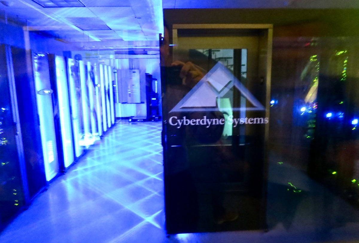 快连官网_Windows 安装全平台客户端_快连官方网络传输中间件：快连2026版：针对多系统跨平台连接协议的深度实测与版本演进分析（封面配图）